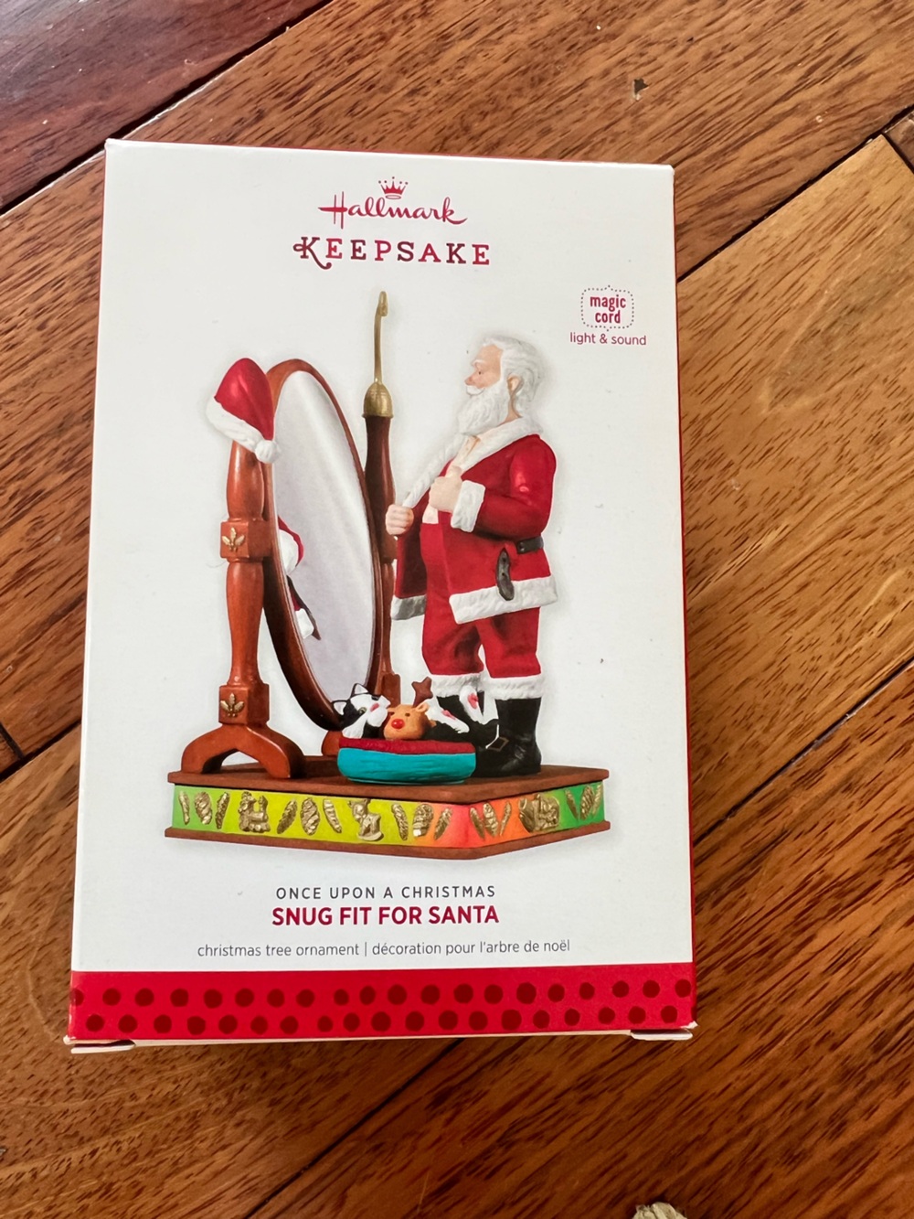 2013 Hallmark Keepsake Ornament-Snug Fit for Santa MAGIC LIGHT AND SOUND, NWT